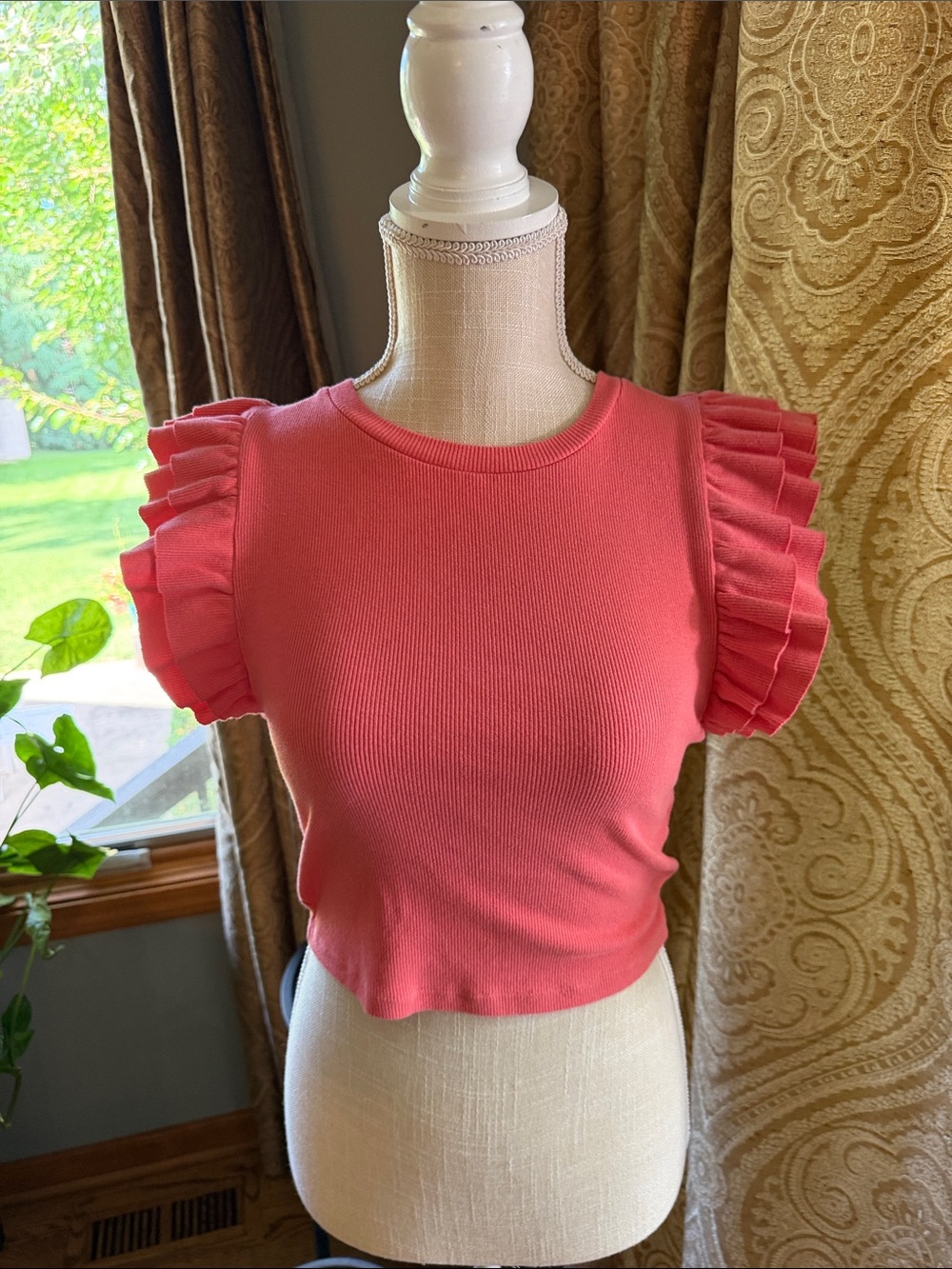 Zara Women's coral Ruffle Sleeve Knit Top